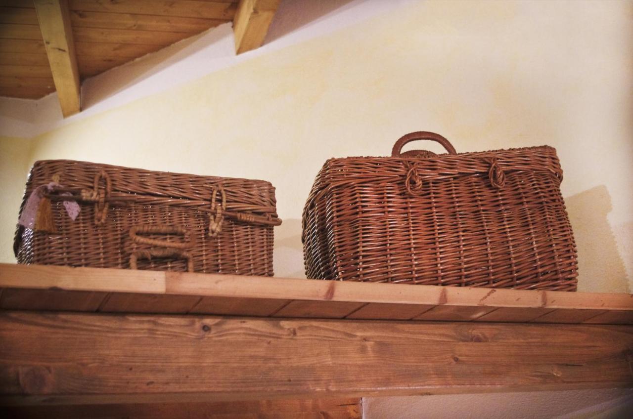 Casa De Ajala - B&B De Charme In Antica Dimora Totalmente Ristrutturata E Dotata Di Tutti I Confort Bagni Privati Spazio Living Patio Esterno Ambienti Climatizzati Degustazioni Prodotti Locali Làconi Екстериор снимка