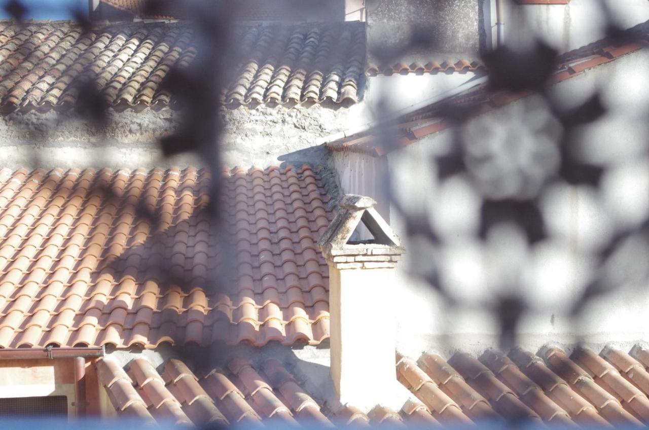 Casa De Ajala - B&B De Charme In Antica Dimora Totalmente Ristrutturata E Dotata Di Tutti I Confort Bagni Privati Spazio Living Patio Esterno Ambienti Climatizzati Degustazioni Prodotti Locali Làconi Екстериор снимка